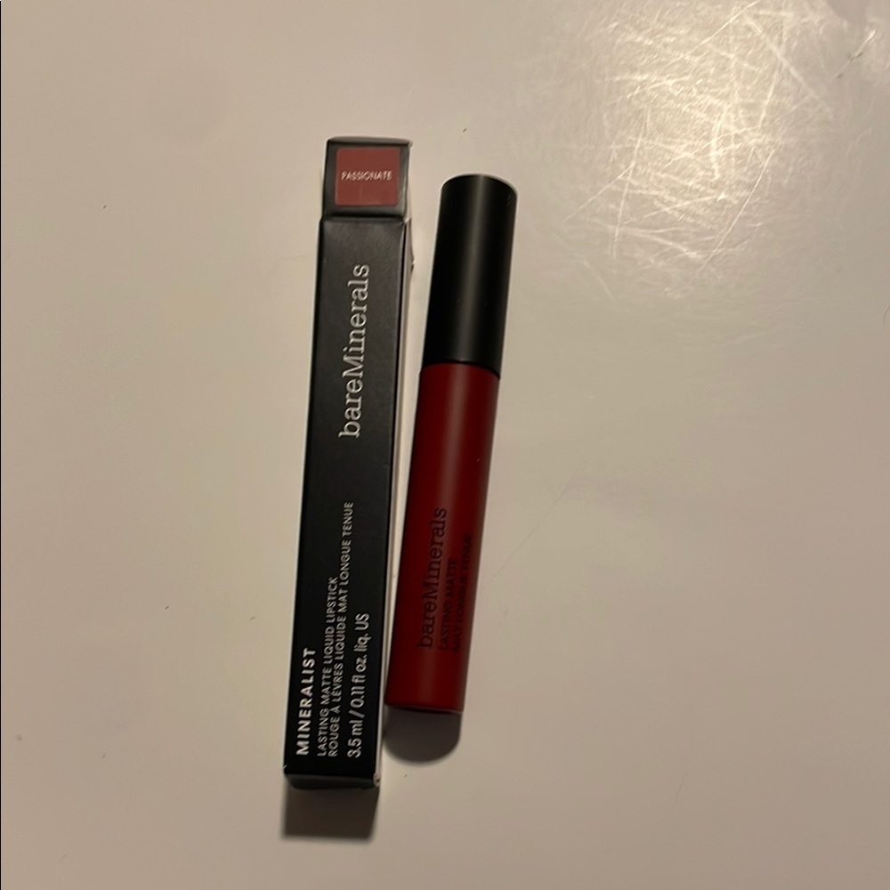 bareMinerals Mineralist Lipstick - Passionate Crimson